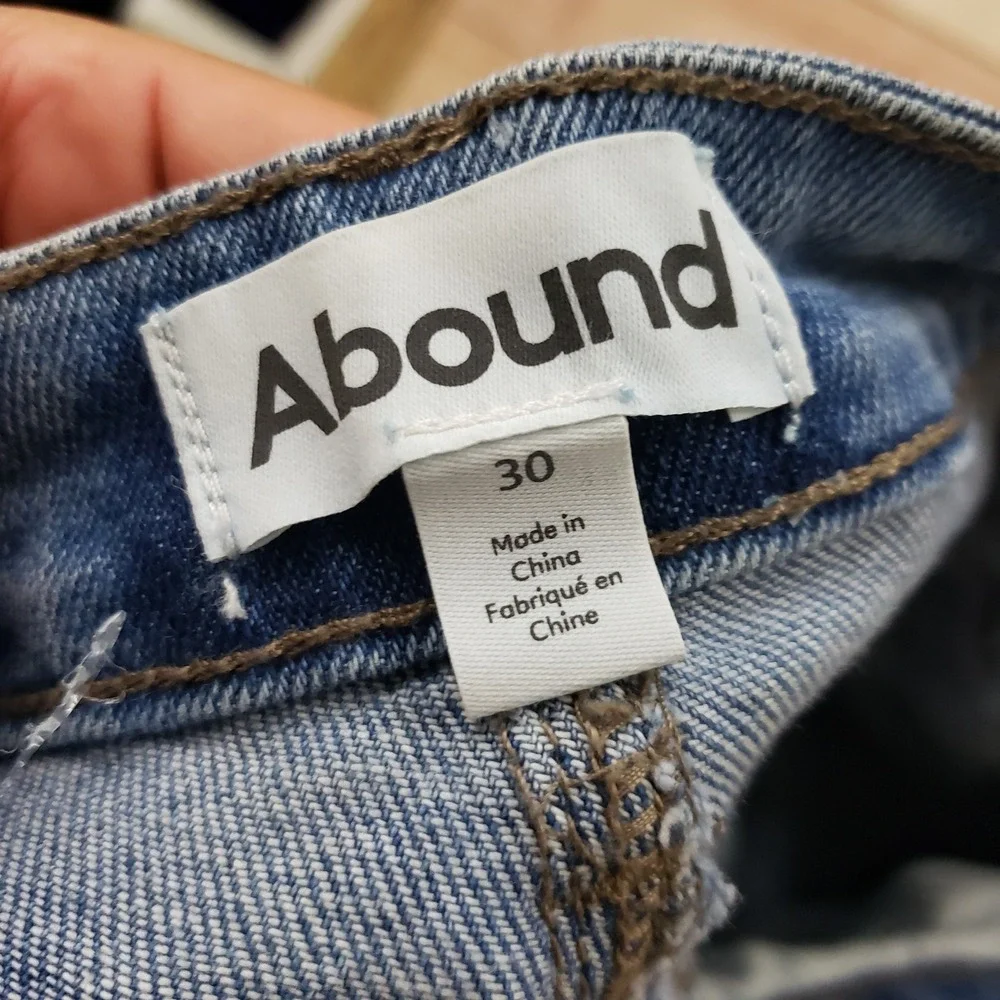 Abound Jeans Women 30 Blue Medium Wash‎ High Rise Button Fly Mom Jeans Denim